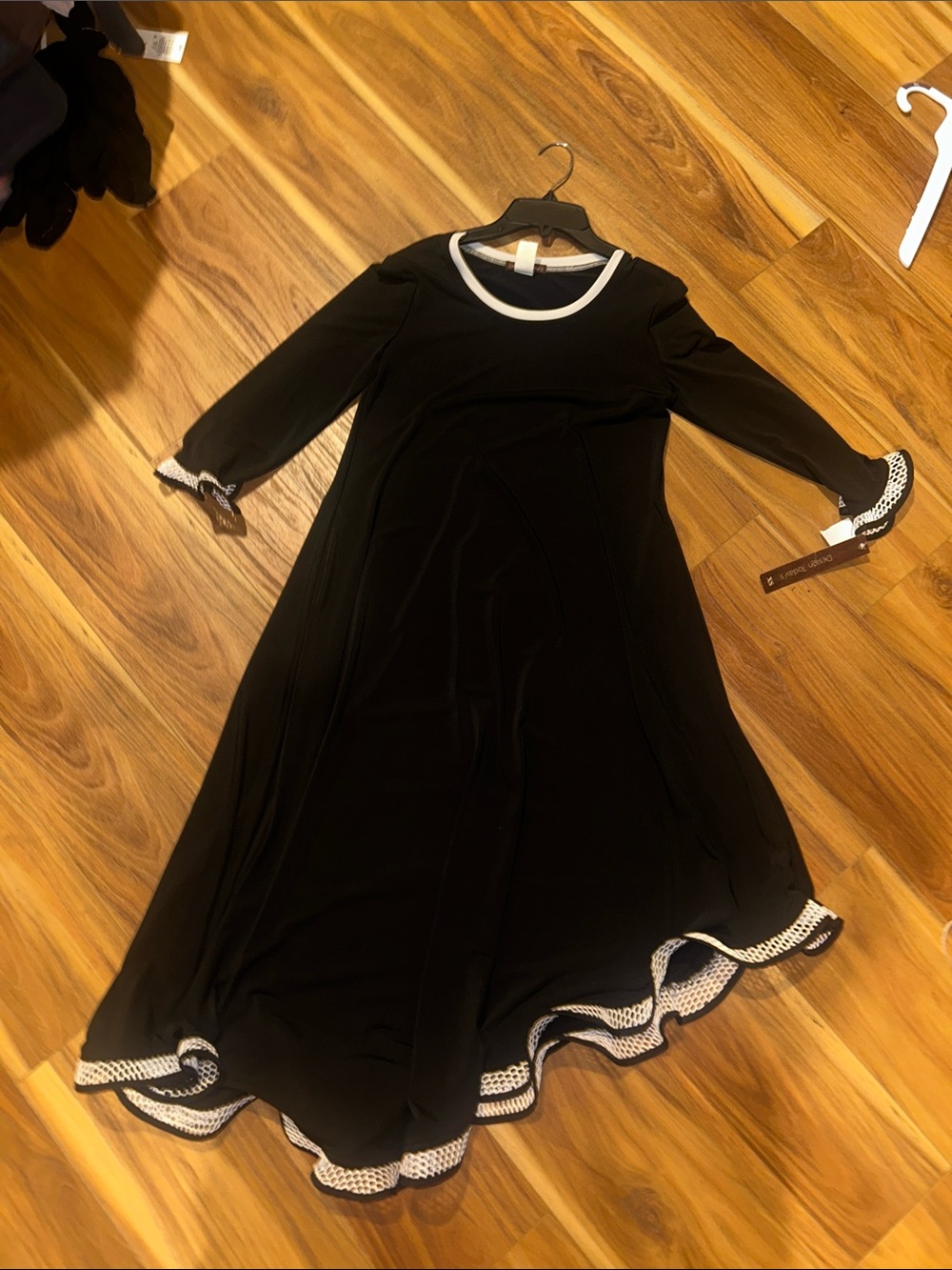 Design Today’s NWT XS Black Long-Sleeve A-Line Dress with White Trim
